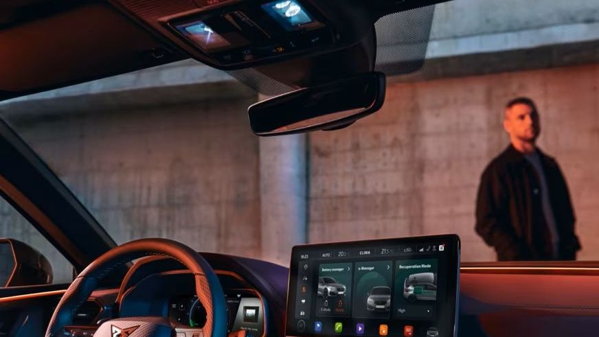 CUPRA Leon eHybrid Cockpit