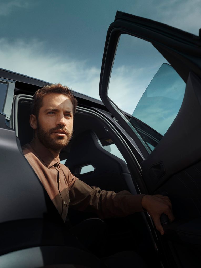 CUPRA Formentor auf einer Bergstraße