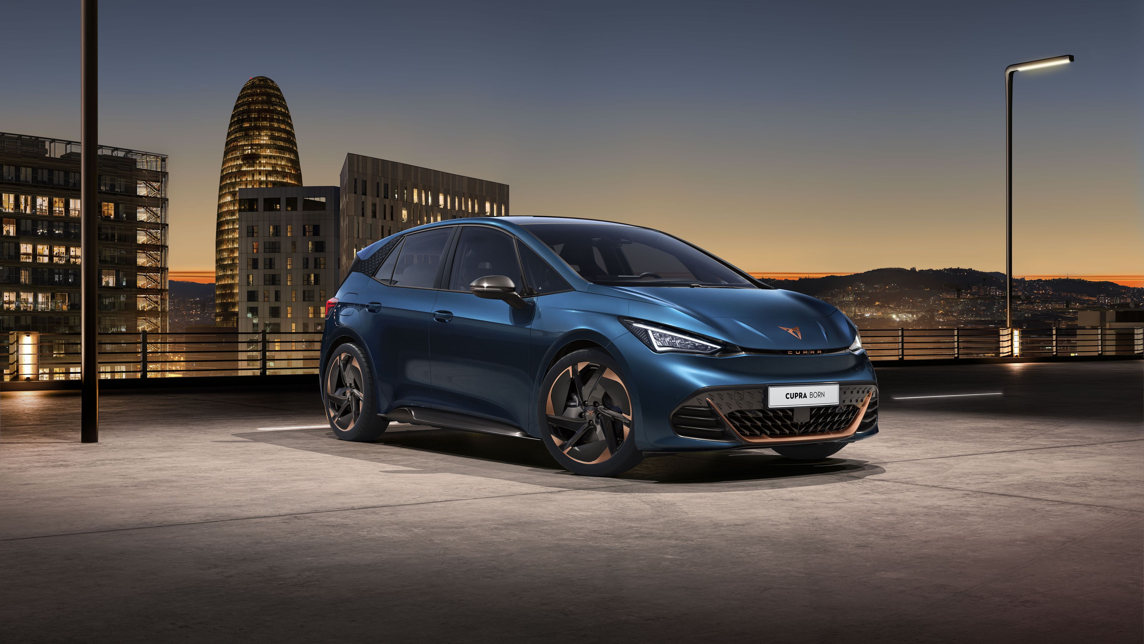CUPRA Born Aurorablue