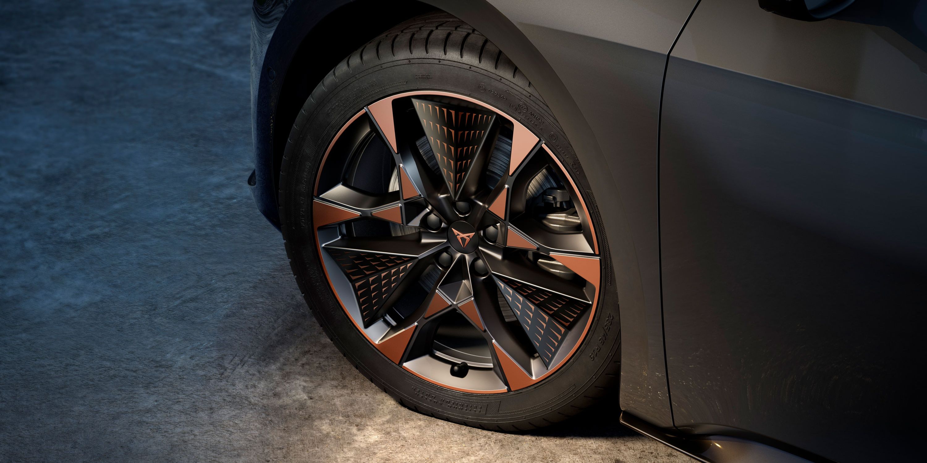 CUPRA Born Felge 19 Zoll Storm Kupfer